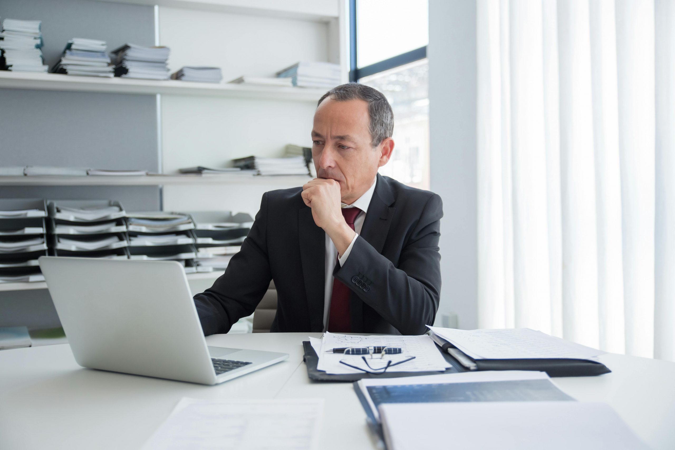 Meilleur Avocat de Caen: Guide Complet - 2025