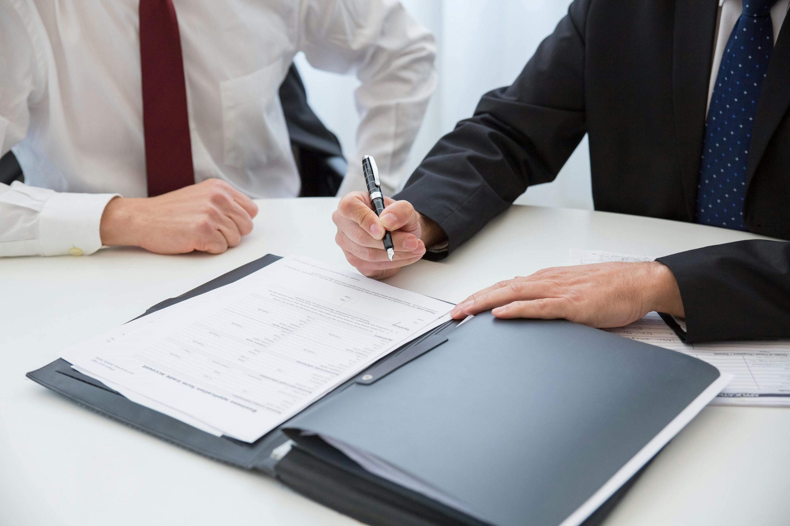 Meilleur Avocat Clermont-Ferrand : Comment Choisir le Bon Avocat - 2025 - Coursange Avocats