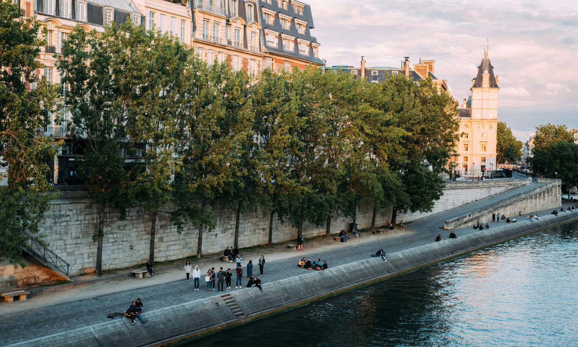 Droit de la propriété intellectuelle à Paris : comment trouver le bon avocat ?
