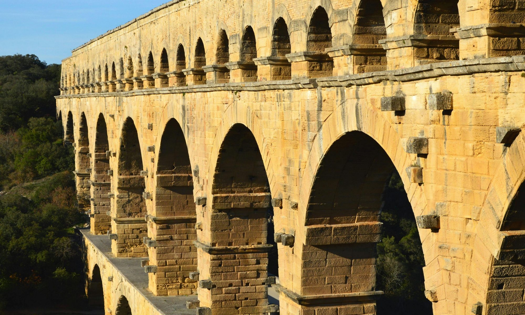 Meilleurs avocats en optimisation fiscale à Nîmes